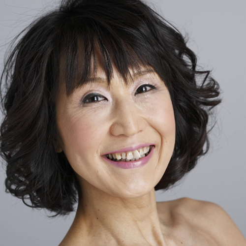 「委ねることによる心身の解放、深いリラックス…各関節を楽な状態で拡げたり緩めたりできる点、リストラティブ的なアプローチから更に深めていける点も魅力です。」