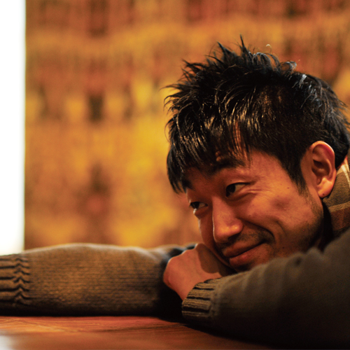 「まとまった大きさ・程良い硬さで非常に用途が広く、もたれ掛かり心地・抱き心地がいい。」