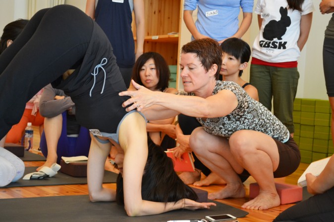 やみつきになる？！逆転ポーズの魅力を体感！東京スペシャルワークショップ